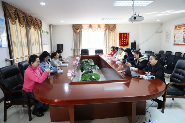 陜煤建設(shè)洗選煤運營公司：@姐妹們，我們這樣過“三八”