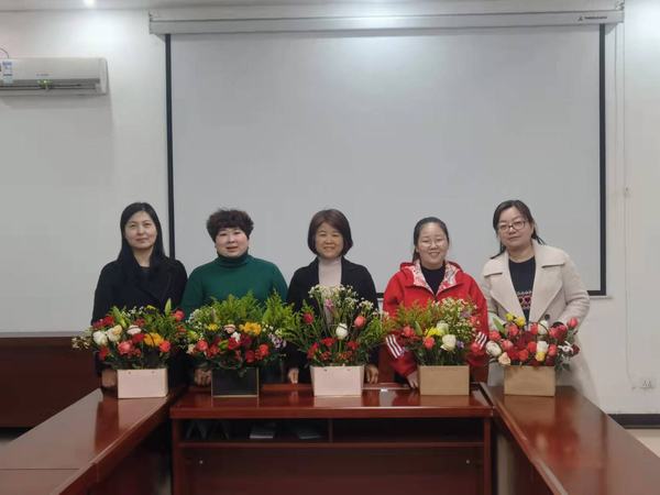 陜煤建設(shè)設(shè)備租賃中心舉辦慶祝“三八”婦女節(jié)活動