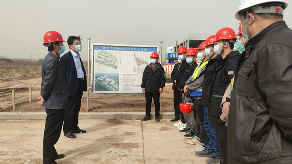 銅川市民政局副局長封長潮一行蒞臨銅川市社會福利精神病院項(xiàng)目指導(dǎo)工作