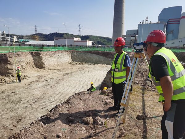 陜煤建設天工公司施工前沿以高溫“烤”驗，“暑”寫勞動畫卷