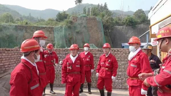 韓城礦業(yè)有限公司領(lǐng)導(dǎo)前往陜煤建設(shè)礦建二公司王峰項(xiàng)目部檢查指導(dǎo)工作