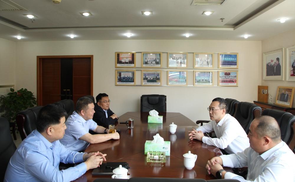 延安旅游集團(tuán)黨委書記、董事長(zhǎng)薛恩宇一行到陜煤建設(shè)座談交流