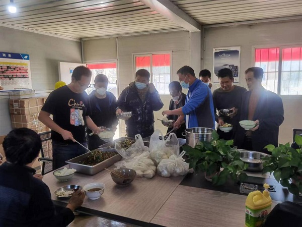 陜煤建設(shè)綠宇公司：蒲城倒班樓項目 嚴(yán)把質(zhì)量促進(jìn)度 加班加點趕工期