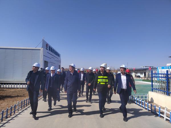 榆林市委副書記、市委黨校校長李雄斌一行蒞臨榆林市委黨校新校區(qū)建設(shè)項目檢查指導工作