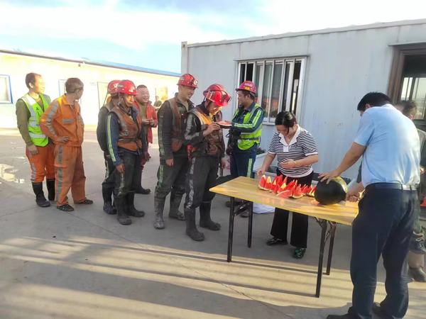 陜煤建設(shè)機電安裝公司：“花式”助平安，巾幗在行動