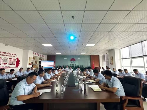 陜煤建設(shè)榆林公司召開上半年經(jīng)濟(jì)運(yùn)行分析會(huì)暨全員半年測評(píng)考核大會(huì)