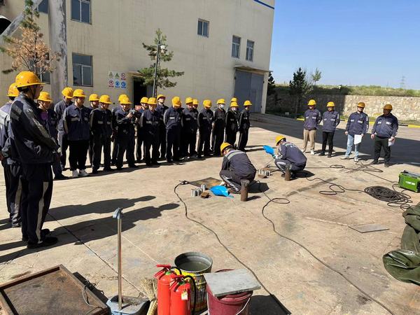 陜煤建設(shè)洗選煤運(yùn)營公司神渭首端運(yùn)營項(xiàng)目部：雙管齊下，打好素質(zhì)提升組合拳