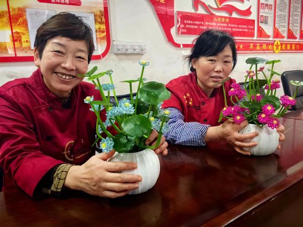 陜煤建設(shè)洗選煤運(yùn)營(yíng)公司檸條塔運(yùn)營(yíng)項(xiàng)目部開(kāi)展 “巧手傳廉情，歡喜迎元旦”主題手工活動(dòng)