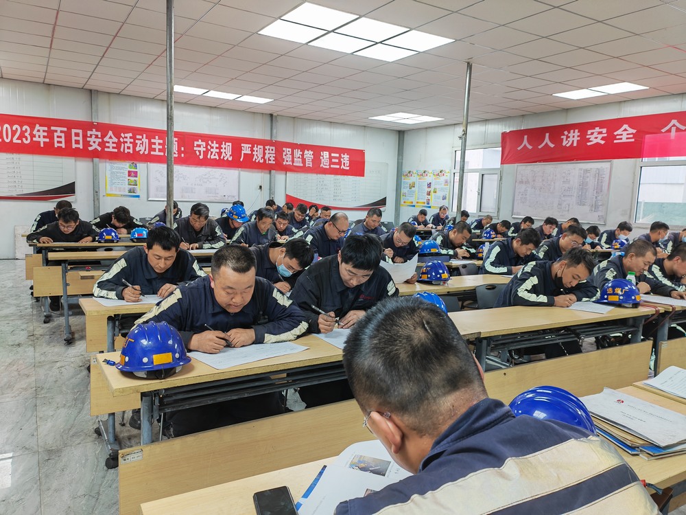 陜煤建設(shè)洗選煤運(yùn)營公司紅柳林洗煤廠項(xiàng)目部： 加強(qiáng)設(shè)備管理，筑牢安全基石