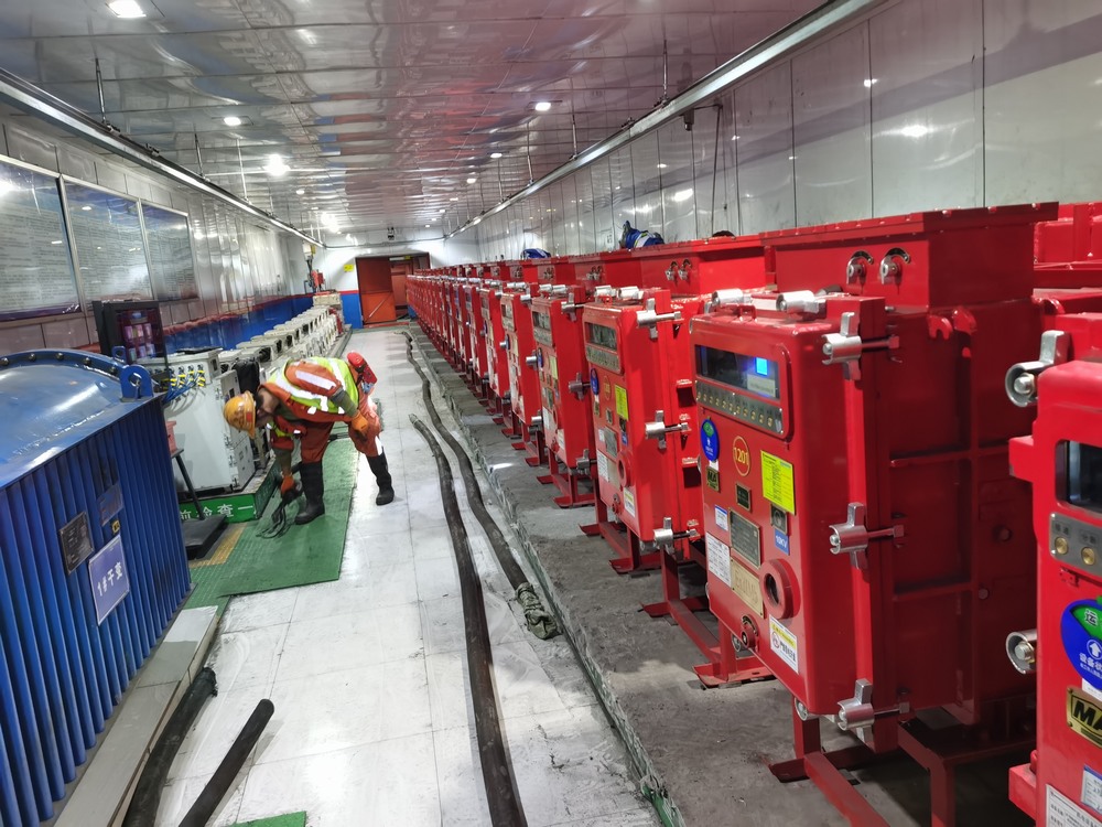 陜煤建設(shè)機(jī)電安裝公司檸條塔項(xiàng)目部：實(shí)干跑贏“上半程”， 突破提升再啟程！