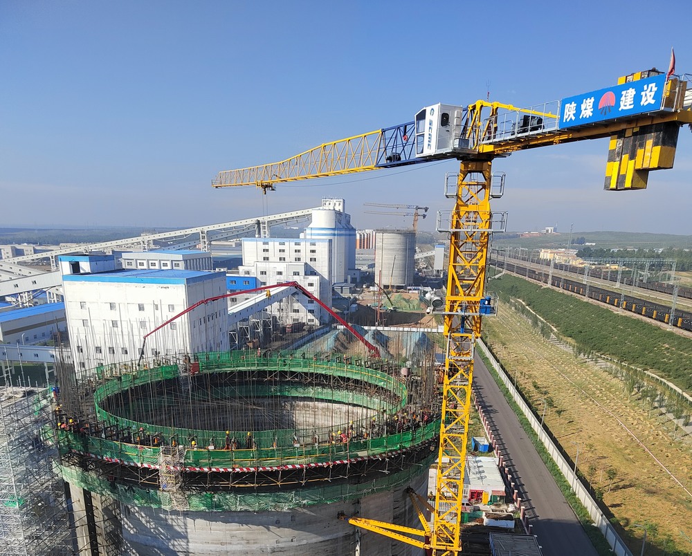 陜煤建設(shè)第二直屬項(xiàng)目部：滑模施工戰(zhàn)正酣，全力沖刺保進(jìn)度