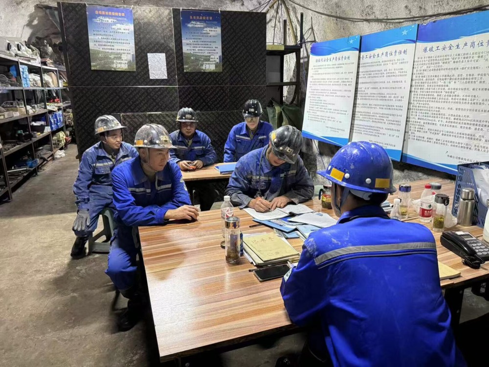 陜煤建設(shè)礦建三公司：“雙節(jié)”將至，安全“置頂”