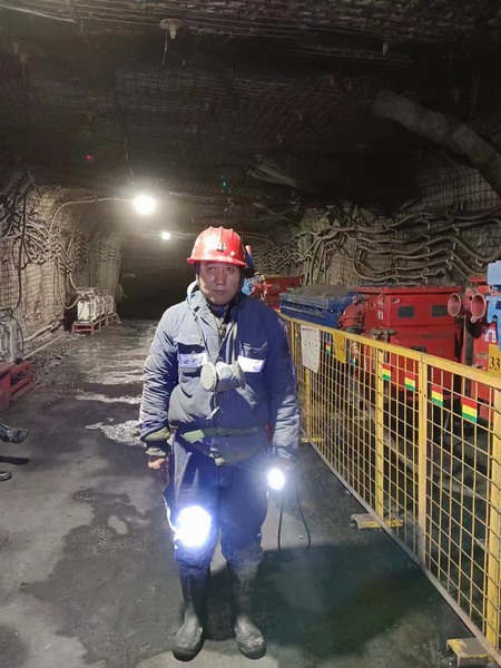 陜煤建設(shè)煤礦運(yùn)營(yíng)服務(wù)分公司：國(guó)慶佳節(jié)  安全生產(chǎn)有“我”在