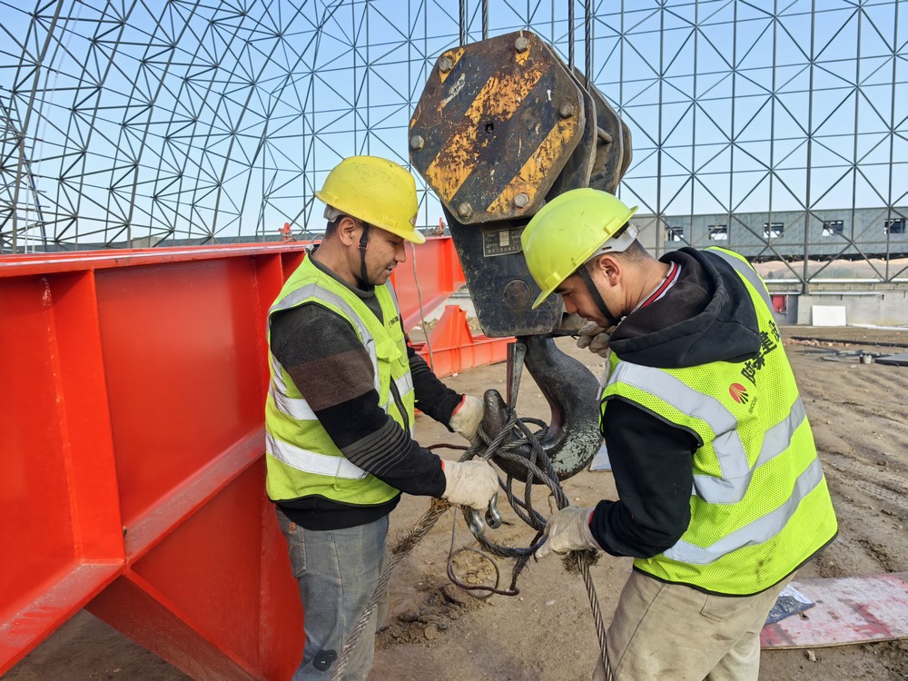 陜煤建設(shè)天工公司新疆第一項(xiàng)目部：酣戰(zhàn)十月黃金期，沖刺節(jié)點(diǎn)保進(jìn)度