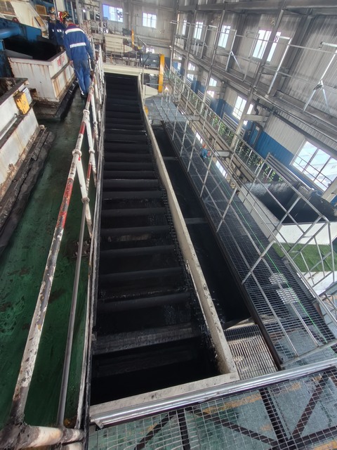 陜煤建設洗選煤運營公司第二項目部：檸條塔礦主洗車間重介淺槽分選機更換圓滿完工