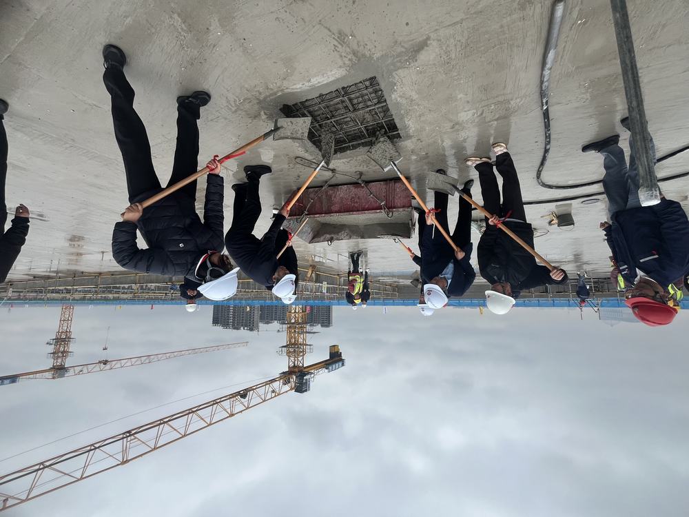 喜報！陜煤建設榆林公司承建的遷建榆林市第八中學項目N1標段綜合樓主體喜迎封頂