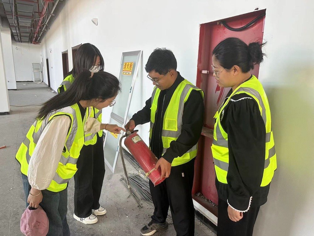 陜煤建設(shè)韓城分公司土建六項(xiàng)目部：筑牢工地安全防線，我們?cè)谛袆?dòng)！