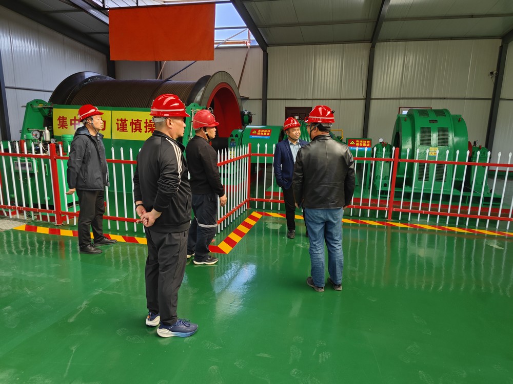 陜煤建設(shè)礦建三公司赴中煤四十九處核桃峪東翼風(fēng)井項目部對標(biāo)學(xué)習(xí)