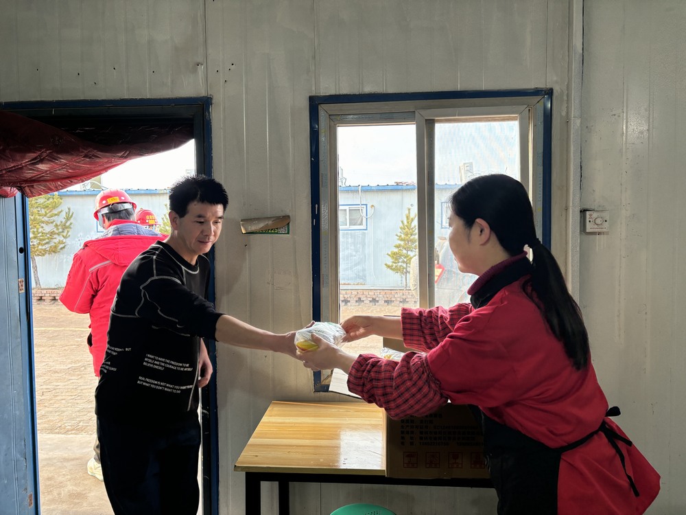 陜煤建設(shè)礦建二公司郭家灘項(xiàng)目部：改善職工生活，助力安全生產(chǎn)