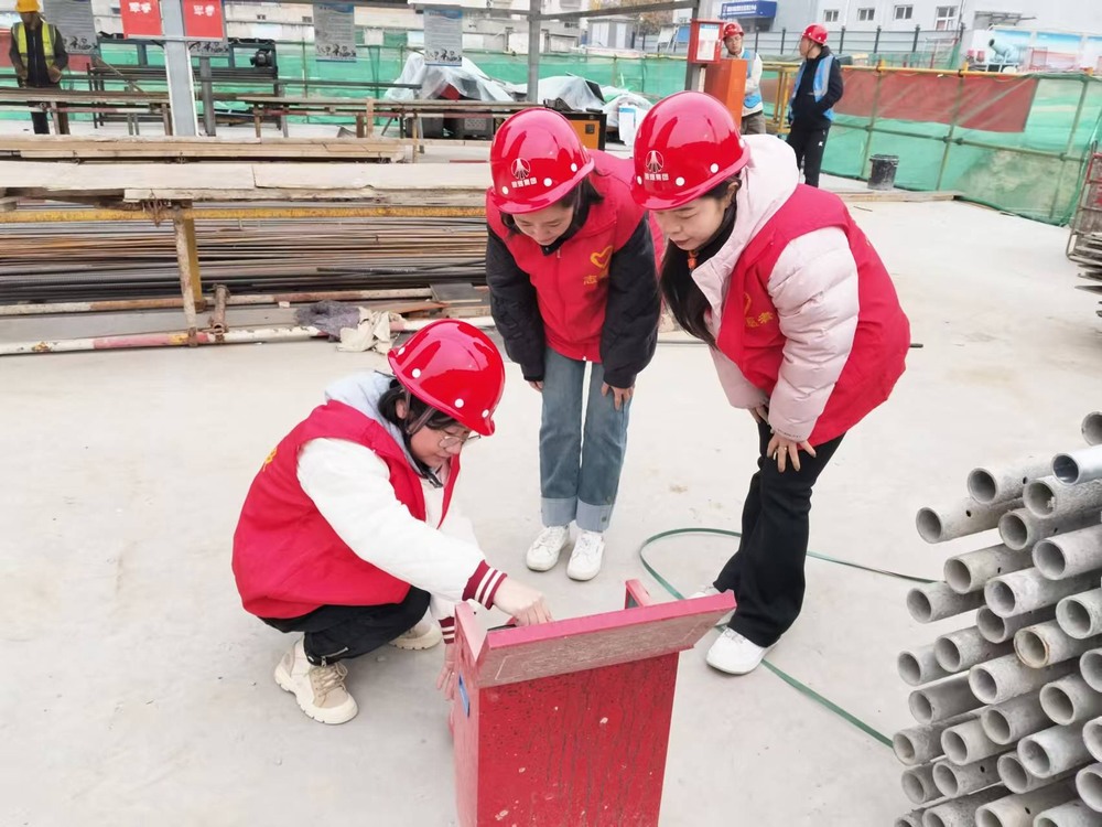 陜煤建設(shè)渭南分公司第八項目部凝聚“她”力量 筑牢安全防線