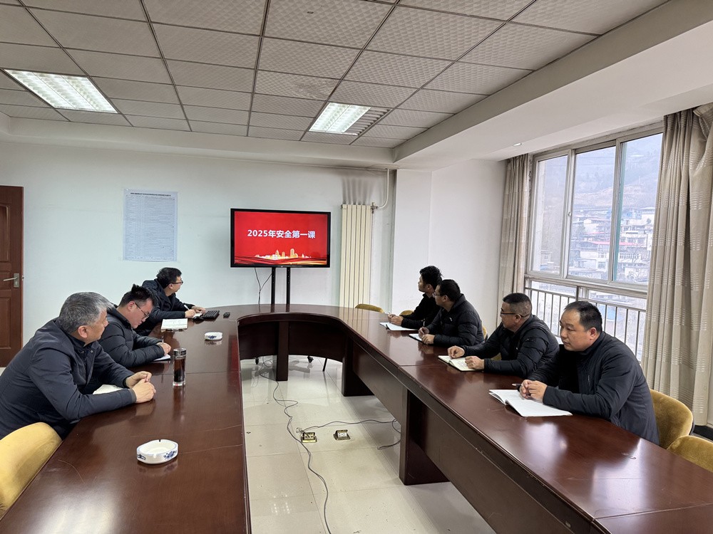 陜煤建設(shè)漢中分公司：復(fù)工復(fù)產(chǎn)正當(dāng)時(shí)，元宵佳節(jié)暖人心