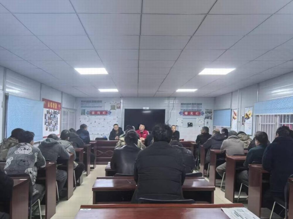 陜煤建設(shè)機(jī)電安裝公司玉華項(xiàng)目部：擰緊“安全閥”，護(hù)航新征程