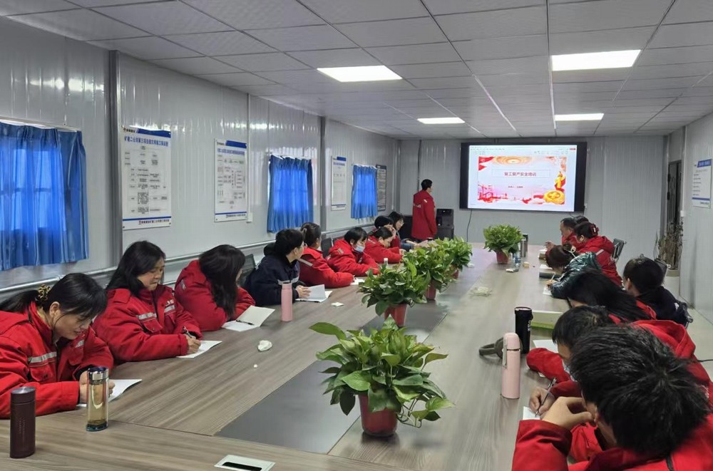 陜煤建設(shè)礦建二公司：重拳出擊，嚴(yán)把“安全關(guān)”