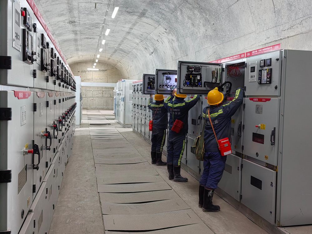 陜煤建設(shè)機電安裝公司酒鋼項目部：電氣安裝圓滿收官，安全質(zhì)量鑄就口碑