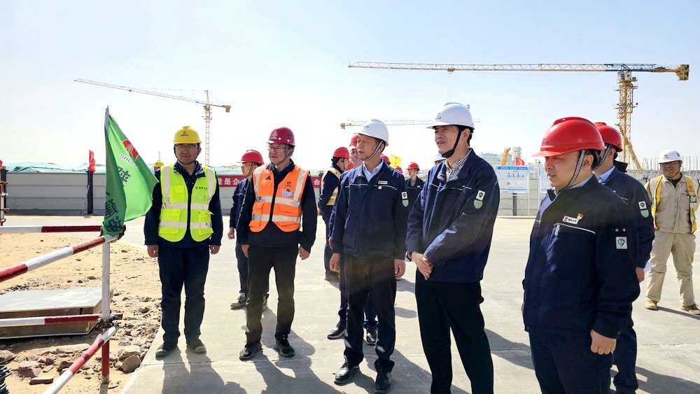 陜煤集團(tuán)榆林化學(xué)有限責(zé)任公司黨委副書記、總經(jīng)理段立波一行深入天工公司基層項(xiàng)目檢查指導(dǎo)