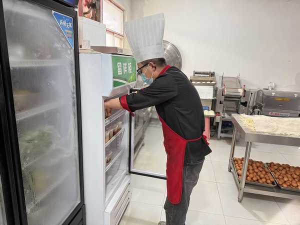 陜煤建設(shè)煤礦運(yùn)營服務(wù)分公司：后勤保障再升級 職工幸?！皾M格電”