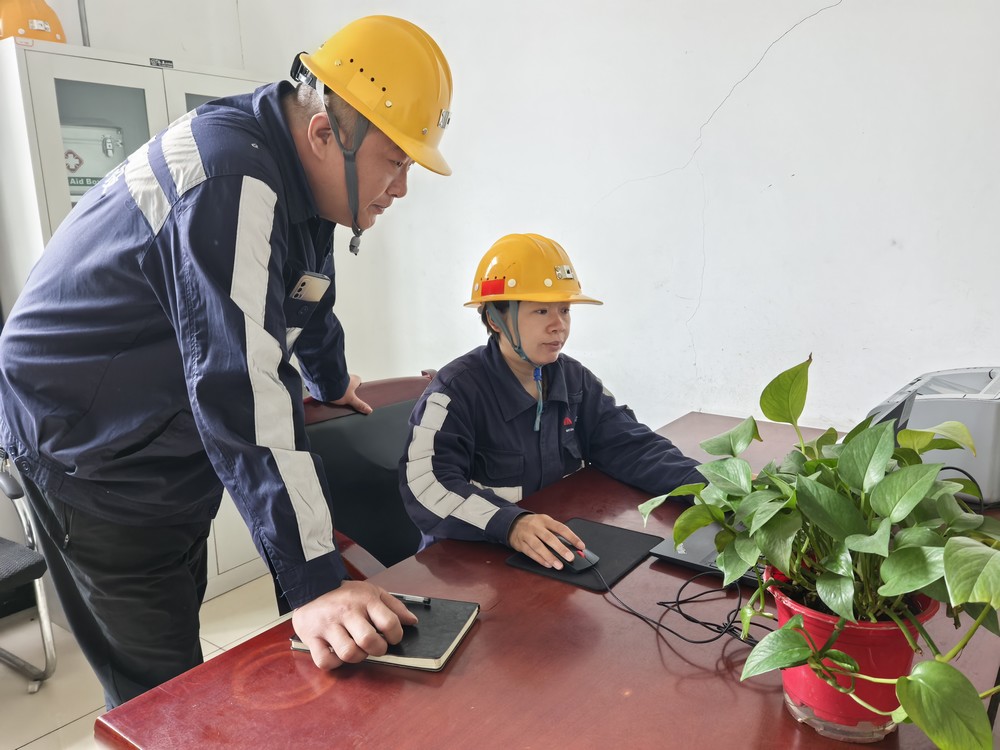 陜煤建設(shè)洗選煤運(yùn)營(yíng)公司：“煤”好堅(jiān)守  為愛(ài)同行