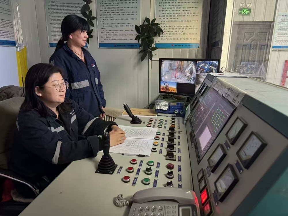 以愛之名，致敬每一位職場“超人媽媽”