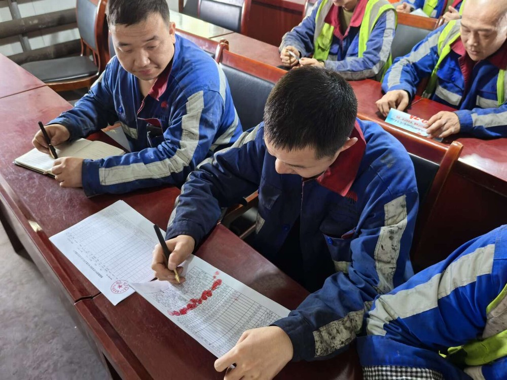 陜煤建設(shè)洗選煤運(yùn)營公司：“科技賦能+制度護(hù)航”?實(shí)現(xiàn)農(nóng)民工工資發(fā)放“零拖欠”