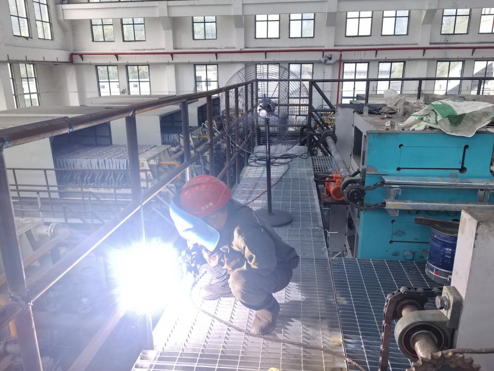 陜煤建設(shè)韓城分公司安裝六項目部：“清涼暴擊”已就位！硬核守護工地“抗暑特種兵”