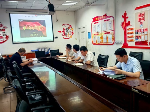 陜煤建設(shè)洗選煤運(yùn)營(yíng)公司檸條塔運(yùn)營(yíng)項(xiàng)目部黨支部開展： “清風(fēng)沐初心，廉潔促發(fā)展”主題黨日活動(dòng)