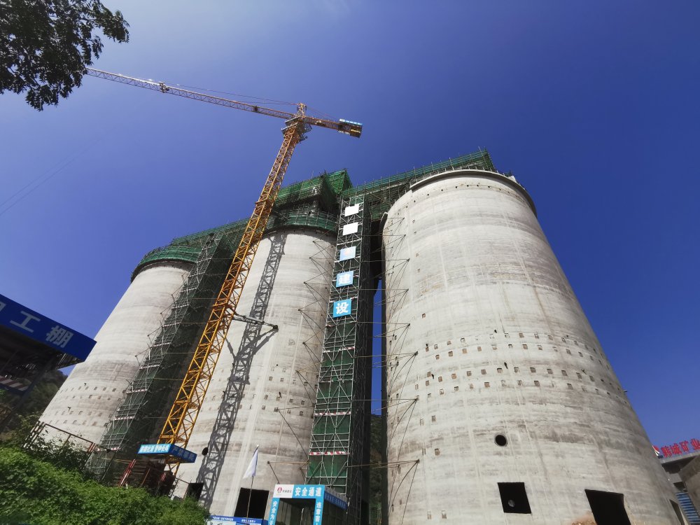 陜煤建設韓城分公司土建十一部：中秋月照施工路，國慶情燃建設魂