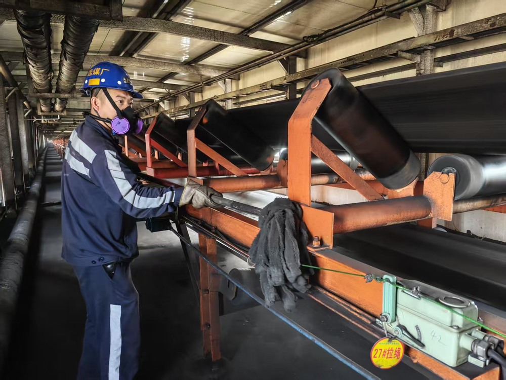 陜煤建設(shè)洗選煤運營公司紅柳林洗煤廠項目部:以“零松懈”姿態(tài)護航節(jié)日生產(chǎn)