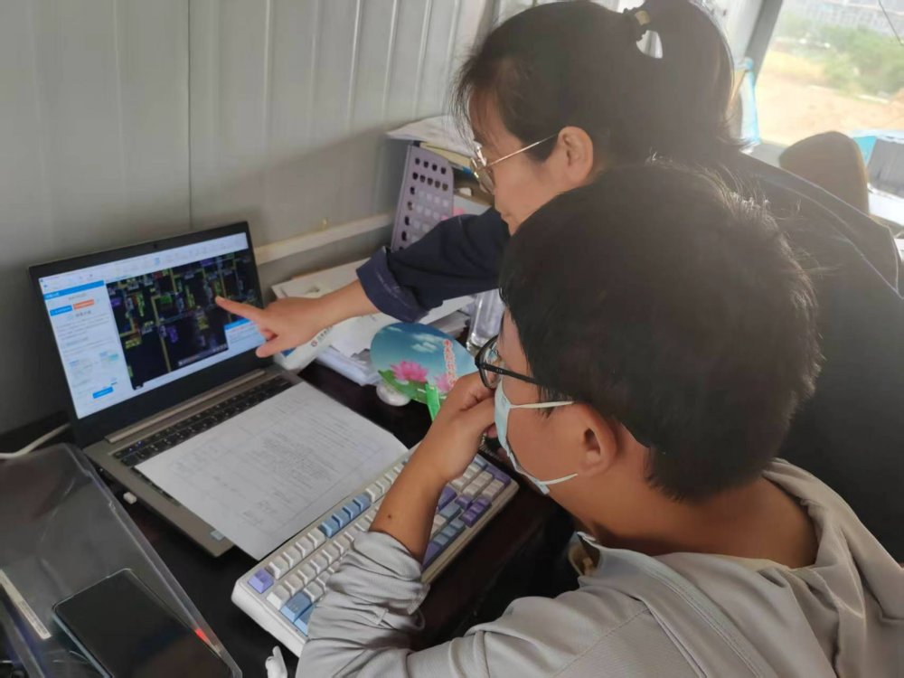 陜煤建設(shè)韓城分公司土建一項目部：巾幗力量綻芳華，鏗鏘玫瑰別樣紅