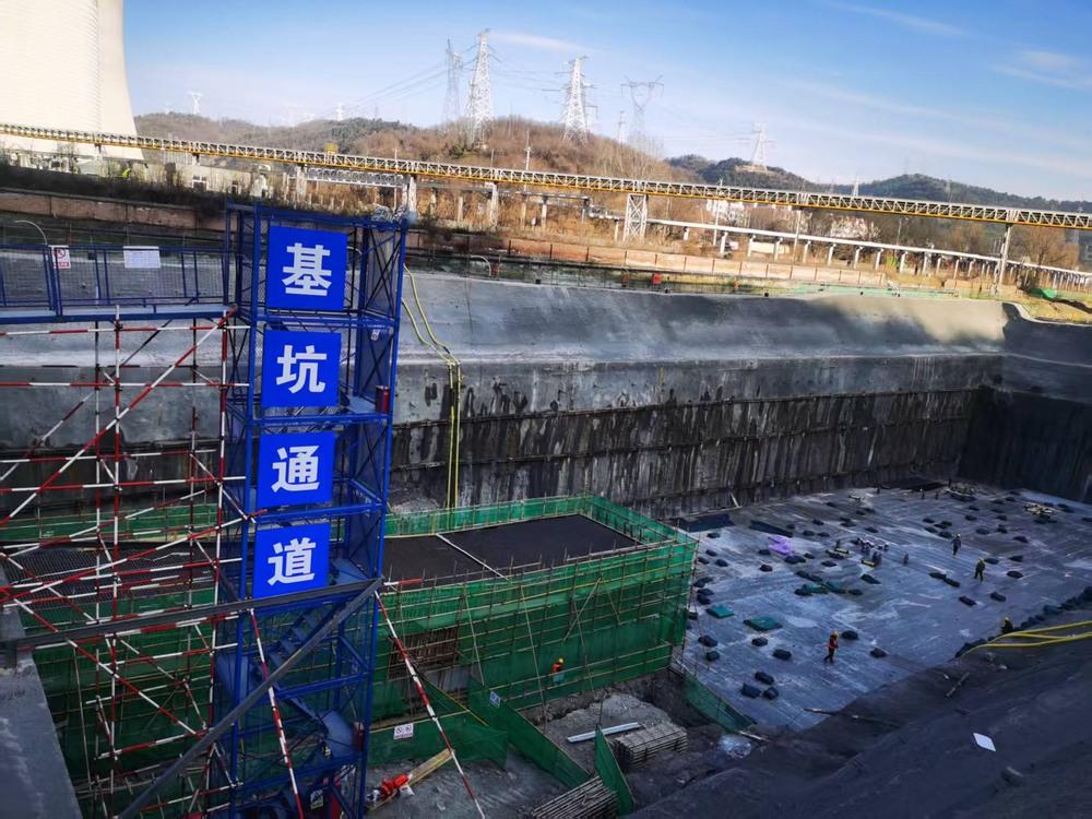 陜煤建設(shè)直屬第二項(xiàng)目部店頭電廠二期項(xiàng)目全力沖刺冬季施工任務(wù)