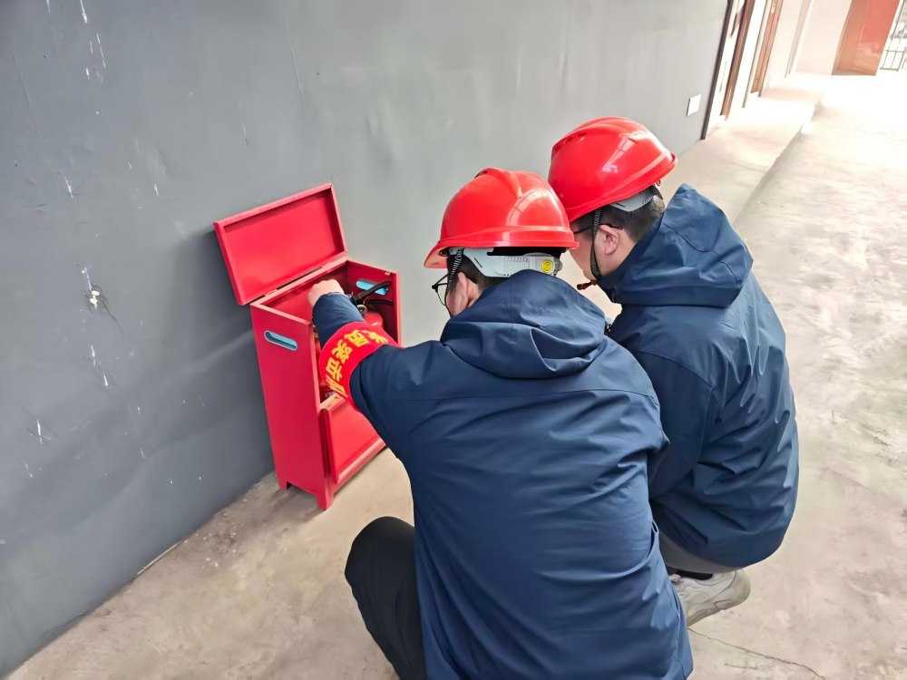 陜煤建設(shè)韓城分公司張家峁項(xiàng)目部：寒礪匠心筑防線 三防攻堅(jiān)保冬安