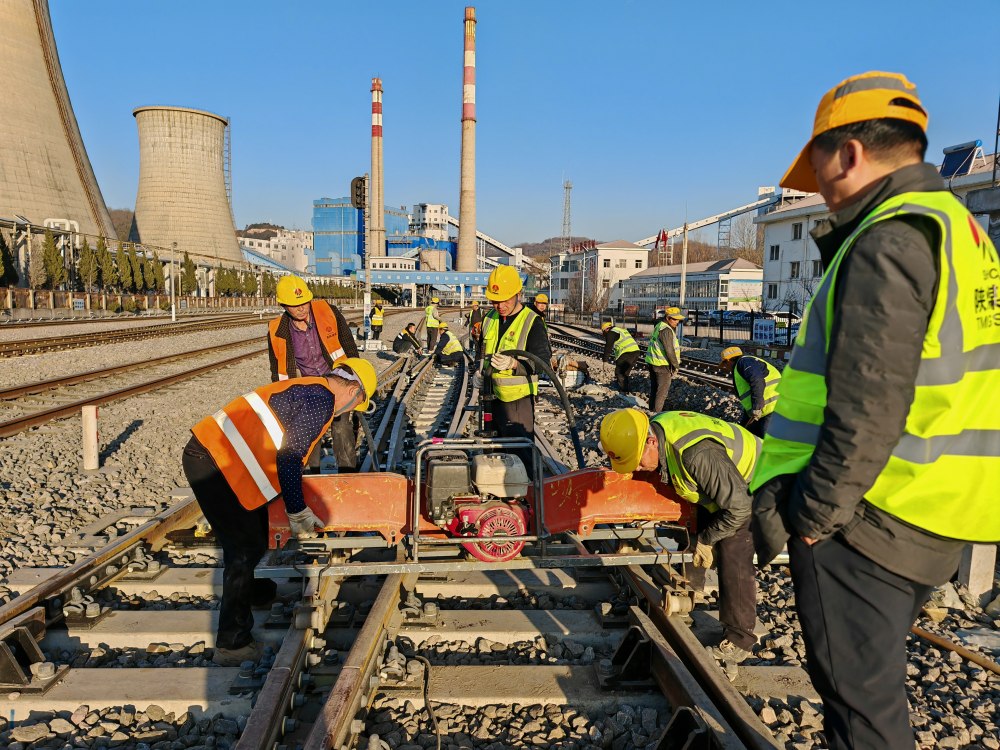 陜煤建設(shè)路橋分公司黃陵項(xiàng)目部多舉措謀劃新篇開(kāi)新局