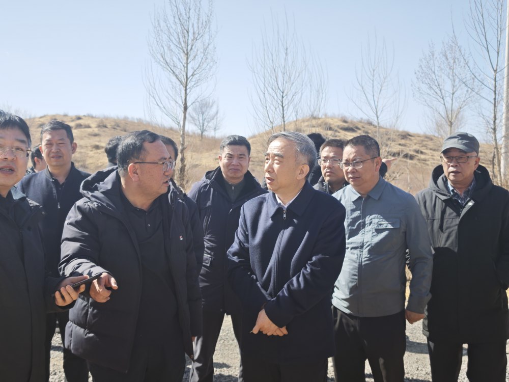 陜西鐵路物流集團(tuán)黨委書記、董事長(zhǎng)楊科生赴陜煤建設(shè)路橋分公司靖神鐵路項(xiàng)目調(diào)研