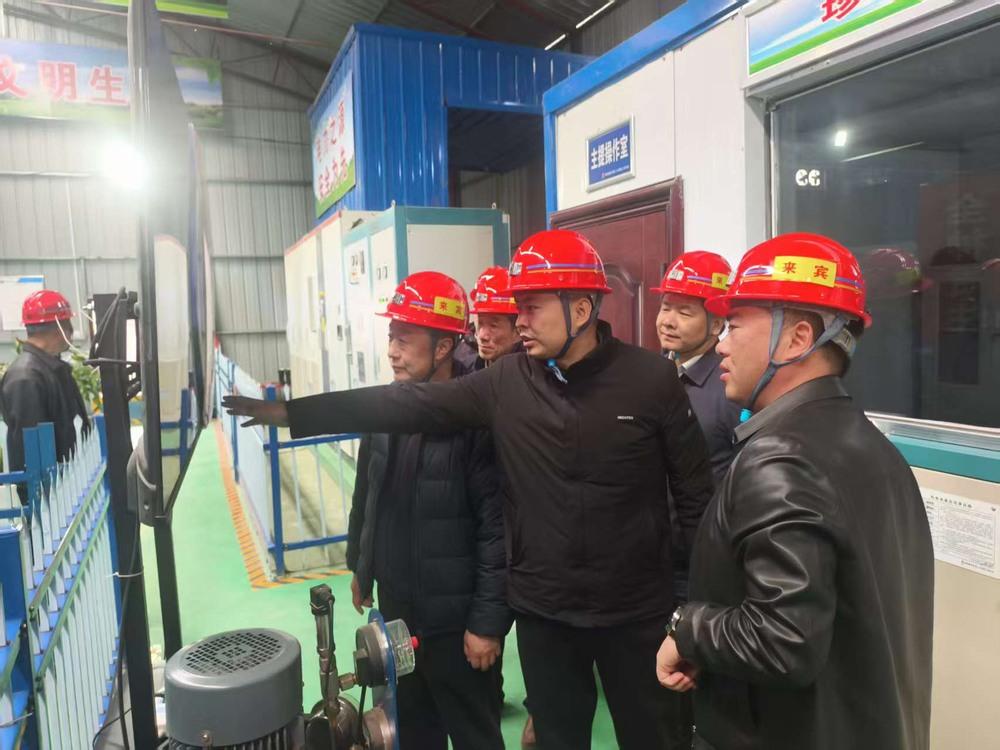 陜煤集團(tuán)、韓城礦務(wù)局聯(lián)合檢查組蒞臨礦建二公司第二項(xiàng)目部檢查指導(dǎo)